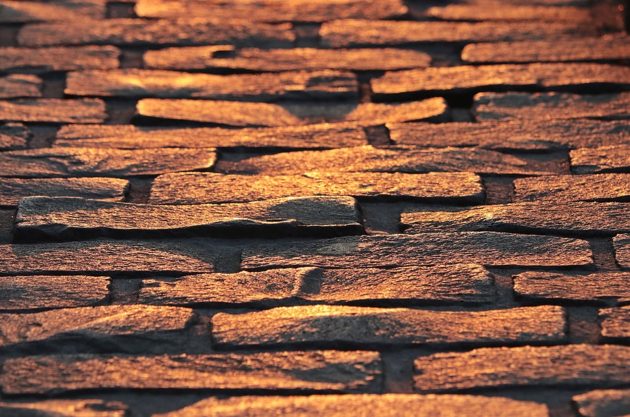 cobble-paving