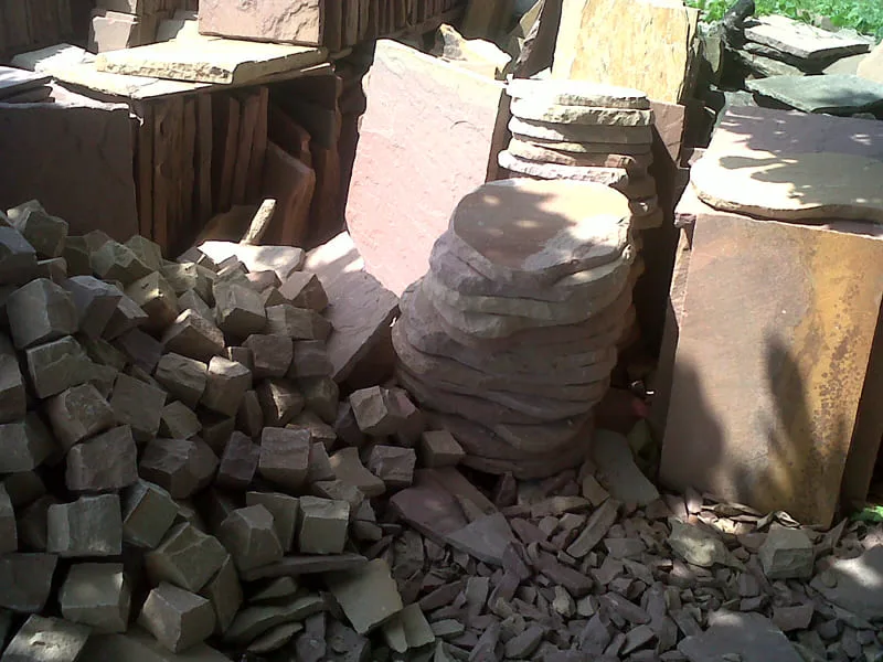 jaisalmer-yellow-golden-colour-cobbles-indian-asian-sandstone-outdoor-solid-landscaping-stones-exporter-importer-supplier