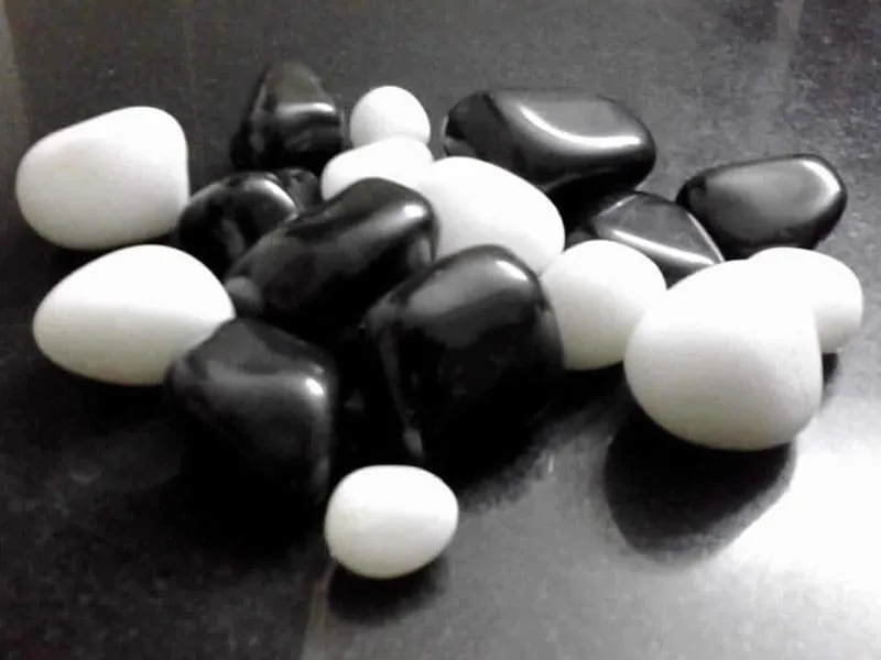 black-n-white-onyx-agate-tumbled-polished-round-landscape-stone-multi-purpose-garden-pebbles