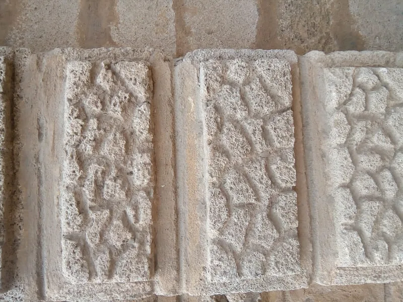 yellow travertine natural look indian stone supplier exporter wholesaler trader importer