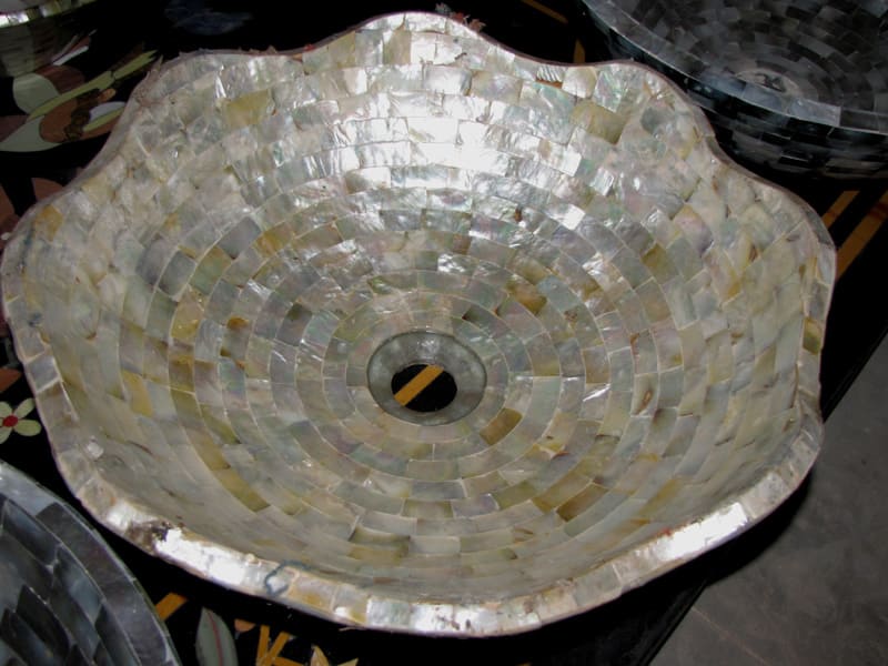 light-color-sea-shell-wash-basin-mother-of-pearl-decotative-home-stuff