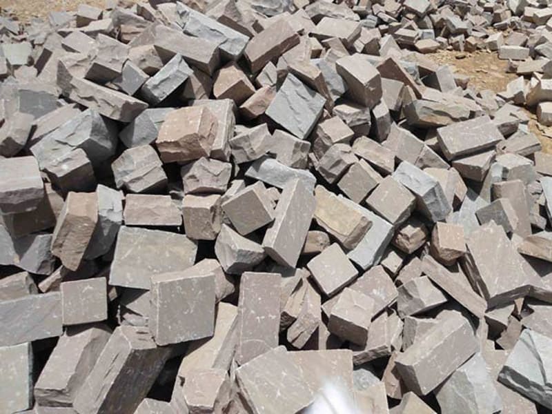 autumn-brown-sandstone-cobble-natural-surface-hand-tumbled-stones-exporter-manufacturer-wholesaler-trader