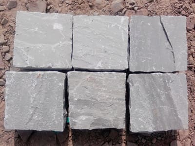 kandla-grey-sandstone-cobbles-natural-hand-split-surface-hand-tumbled-finish-stone-stockest-indian-exporter-trader-supplier-wholesaler
