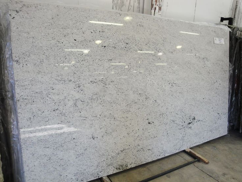 colonial-white-granite-polished-gangsaw-size-slabs