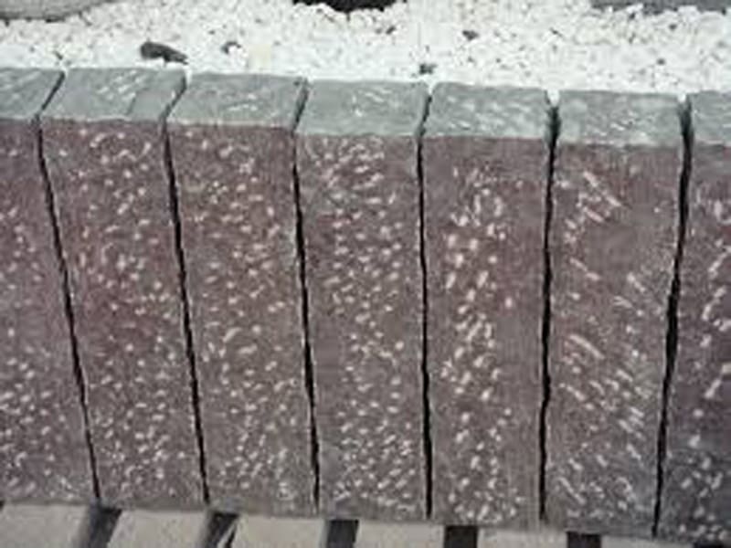 sagar-black-sandstone-palisades
