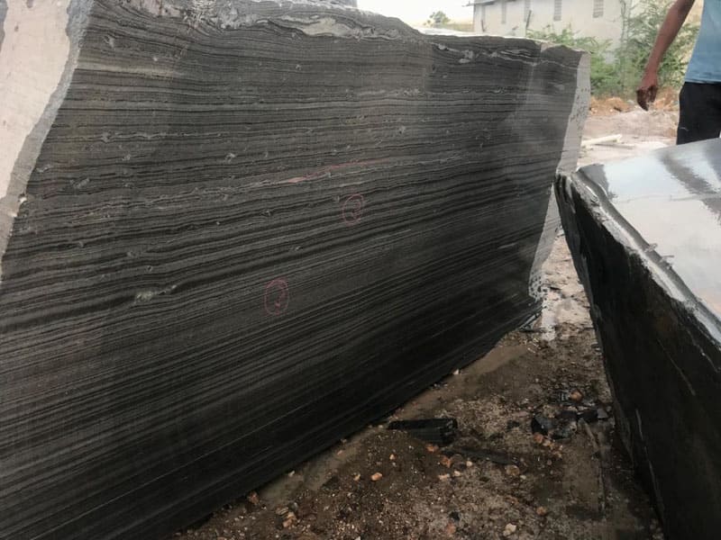 liner-black-marble-polished-big-slabs