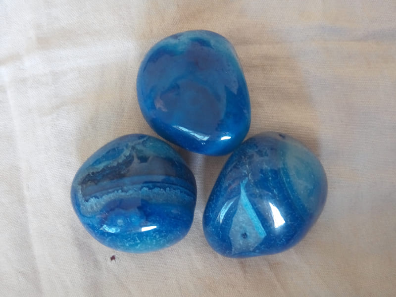 blue-onyx-polished-tumbled-semi-precious-stones-import-export-product-indian-landscaping-pebbles