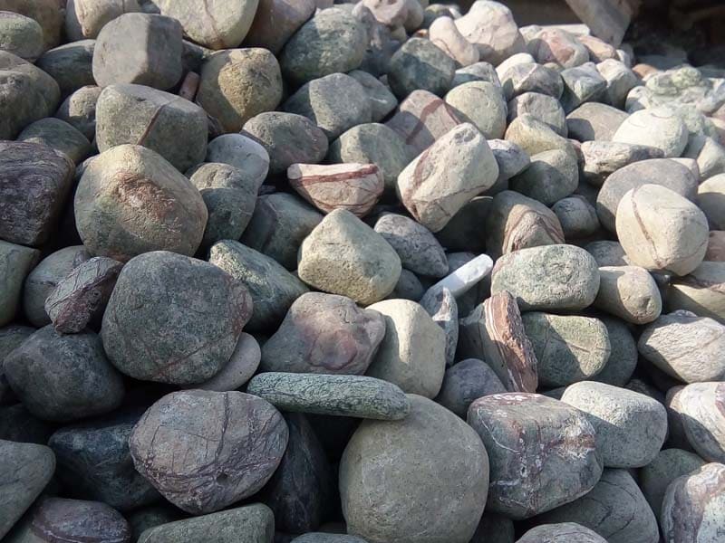 forest-green-river-side-jumbo-size-big-stone-tumbled-multi-purpose-pebbles-aquarium-best-quality