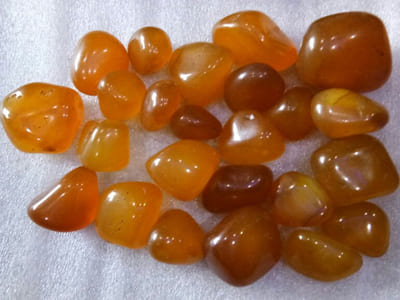 orange-onyx-indian-natural-tumbled-decorative-pebbles-polished-semi-precious-gem-stones-supplier-manufacturer-trader-exporter