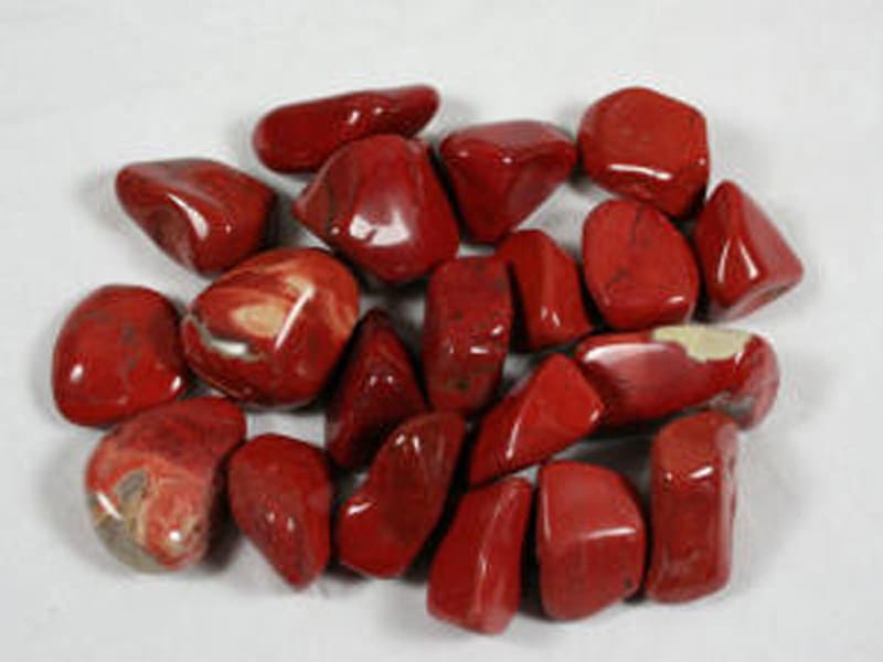 red-color-jasper-agate-crystals-tumbled-polished-pebbles-home-interior-exterior-decor-landscaping-stones