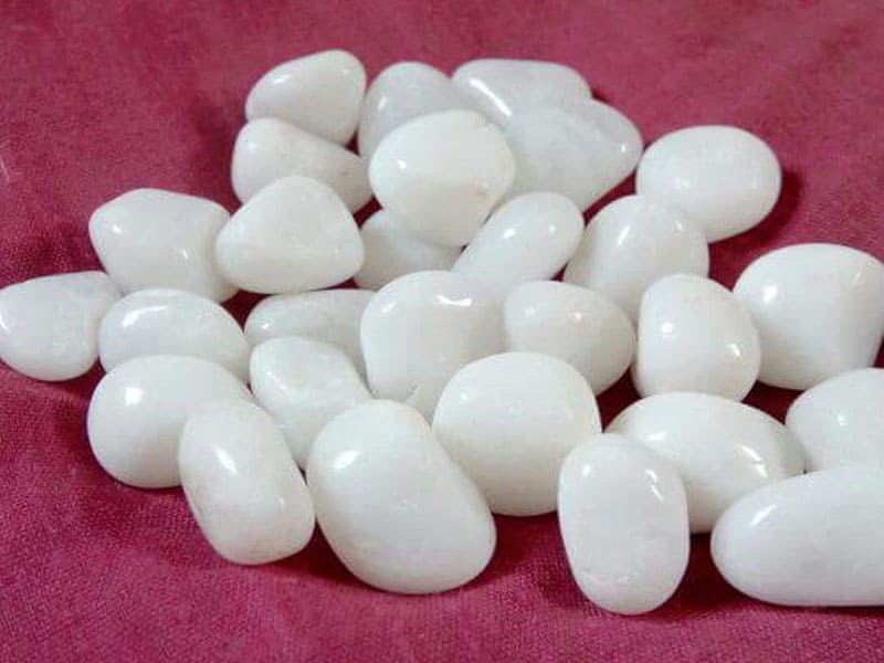 white-polished-agate-tumbled-stone-high-finish-stones-home-decor-interior-exterior-landscape