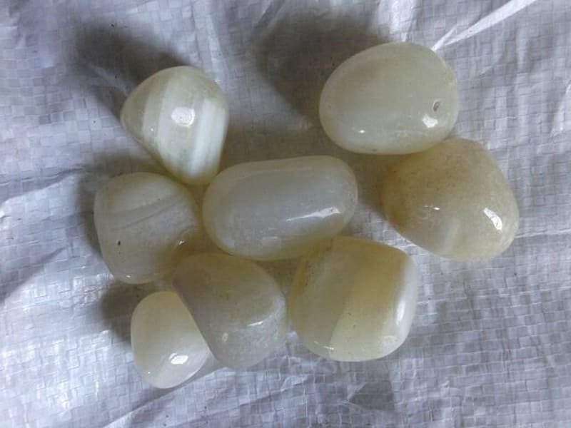 premium-quality-white-onyx-agate-tumbles-pebbles-aqua-minerals-aquarium-home-decorative-stones
