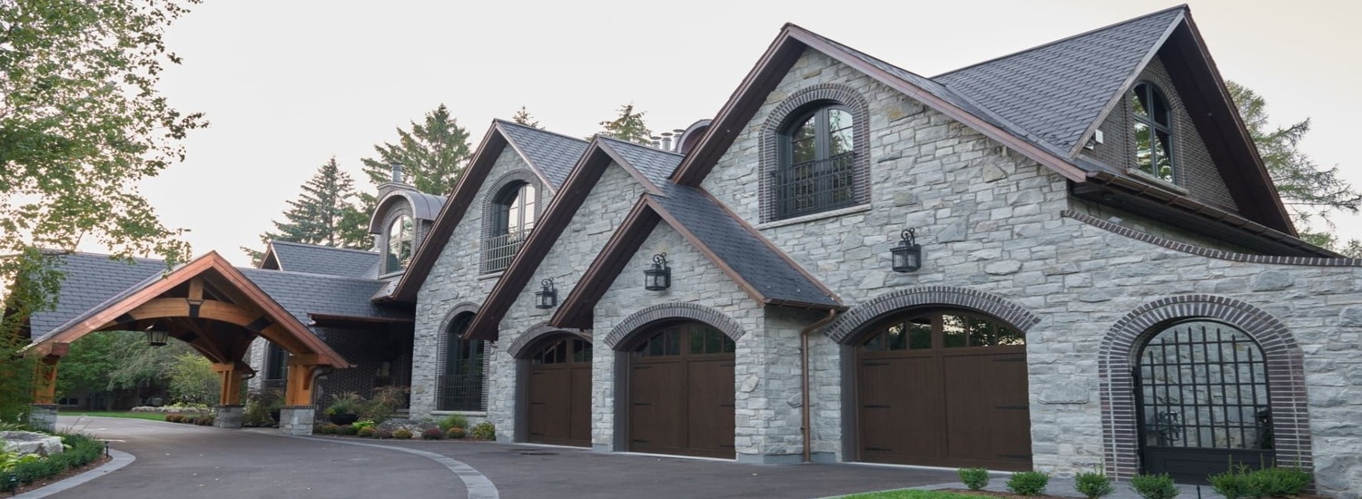 Stone-clad house with a slate exterior